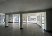 Local comercial
en venda
amb 319m² a San Martín, CANDIDO FERNANDEZ RIESGO, 1 foto