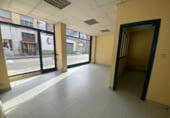 Local comercial
en venda
amb 319m² a San Martín, CANDIDO FERNANDEZ RIESGO, 1 foto