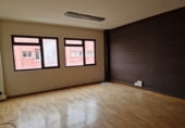 Oficina en venta con 253m² en Santander foto