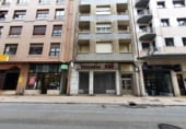 Local comercial en venta con 372m² en Mieres foto