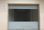 Local comercial en alquiler con 77m² en Benicarló foto