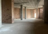 Local comercial en alquiler con 275m² en Málaga, en la zona de Hacienda Capitán foto