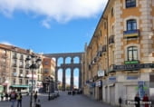 Local comercial en alquiler con 430m² en Segovia foto