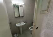 83m² hair salon for sale in Barcelona, in the area of Horta photo
