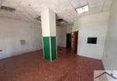 84m² commercial premises for sale in Jaén photo