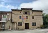 607m² restaurant for sale in Quejo photo