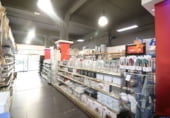Local comercial en venta con 287m² en Vitoria, en la zona de Lovaina foto