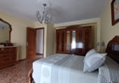 646m² restaurant for sale in Loja photo