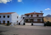 378m² restaurant for sale in Loja photo