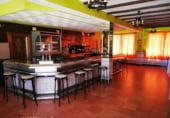 378m² restaurant for sale in Loja photo