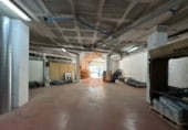 190m² commercial premises for sale in el Vendrell photo