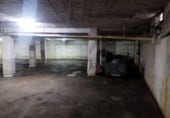 300m² commercial premises for sale in Pontevedra photo