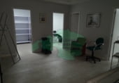 220m² warehouse industrial for sale in Sestao photo