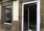 Local comercial en alquiler con 140m² en Ferrol foto