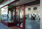Local comercial en alquiler con 150m² en Ferrol foto