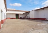 Edificio en venta con 960m² en Valdepeñas foto