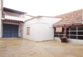 Edifici
en venda, lloguer
amb 950m² a Valdepeñas foto