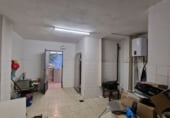 Local comercial
en venda
amb 50m² a Torrelavega foto