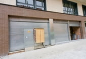 Local comercial en alquiler con 180m² en Tarrasa foto
