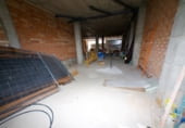 Local comercial en alquiler con 180m² en Tarrasa foto