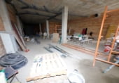Local comercial en alquiler con 180m² en Tarrasa foto