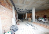 Local comercial en alquiler con 180m² en Tarrasa foto