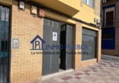 Local comercial en alquiler con 209m² en La Puebla del Río foto