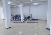Local comercial en alquiler con 209m² en La Puebla del Río foto