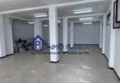 Local comercial en alquiler con 209m² en La Puebla del Río foto