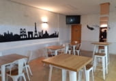 Restaurant
en traspàs
amb 250m² a Arroyo de la Encomienda, a la zona de La Fletxa, Calle Purificación Bezos foto