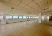 300m² office for rent in Seville, Calle Via nova, 2 photo