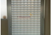 Local comercial en venta con 300m² en Vigo foto