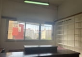 Local comercial en venta con 80m² en Vigo foto