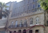 Local comercial en venta con 240m² en Vigo foto