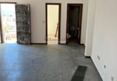 Local comercial en venta con 182m² en Vigo foto