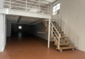 Local comercial en venta con 400m² en Vigo foto