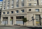 Local comercial en venta con inquilinos con 440m² en Vigo foto