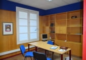 Local comercial en venta con 451m² en Vigo foto