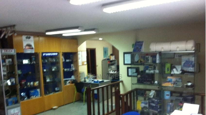 Local comercial
