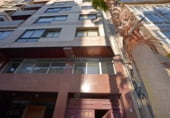 Local comercial en venta con 270m² en Vigo foto
