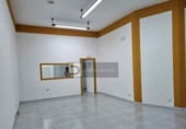 Local comercial en alquiler con 70m² en Orense foto