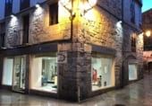 Local comercial
en venda, lloguer
amb 325m² a Ourense foto