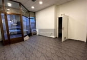 61m² locaux commerciaux pour location à Barbadás, dans le quartier de A Valenzá photo
