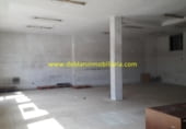 Local comercial en alquiler con 250m² en Tuy, Avenida da Concordia foto