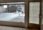 Local comercial en alquiler con 100m² en Tuy, en la zona de Tui, Travesia Augusto Gonzalez Besada foto