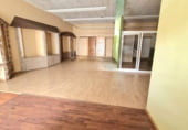 Local comercial en venta con 122m² en Mieres foto