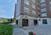 104m² commercial premises for sale in Avilés photo