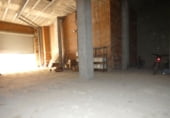 Local comercial en alquiler con 123m² en Valencia, en la zona de Beteró foto