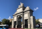 100m² commercial premises for rent in Madrid, in the area of Ambassadors photo