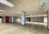 728m² office for rent in Madrid, in the area of Valverde photo